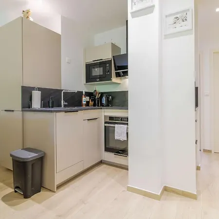 Apartamento Select'sohome - Pour 4 Personnes Avec Jardin Prive Au Coeur Du Lavandou ! - Lo Casau